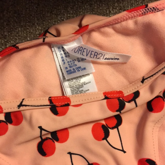 NWOT Brand New Cherry Pink Tie Ruffle Bikini Set - Picture 4 of 7